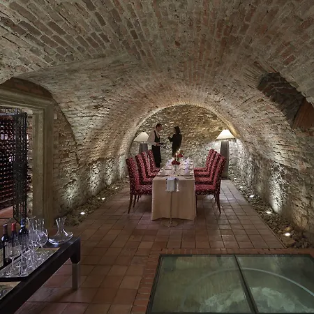 Szálloda Mandarin Oriental, 5*