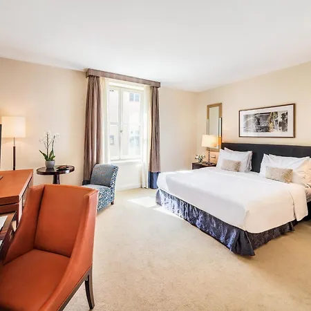 Mandarin Oriental, Ξενοδοχείο