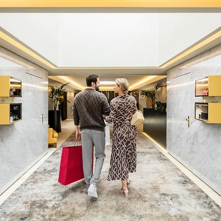Mandarin Oriental, Ξενοδοχείο