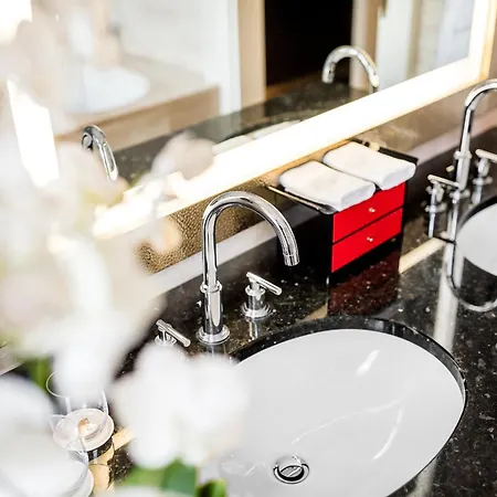 Mandarin Oriental, Hotell 5*