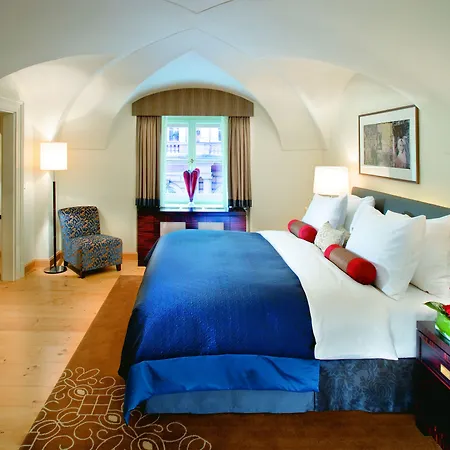 Mandarin Oriental, Prága