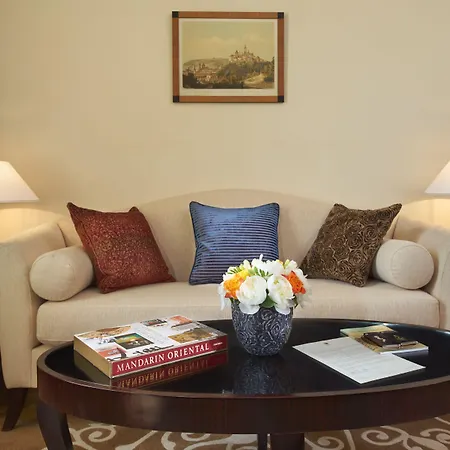 Mandarin Oriental, Szálloda 5*
