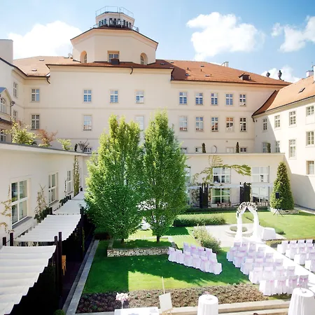 Mandarin Oriental, Szálloda Prága
