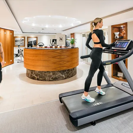 Mandarin Oriental, Szálloda 5*