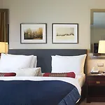 Mandarin Oriental, Szálloda 5*