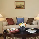 Mandarin Oriental, Szálloda 5*