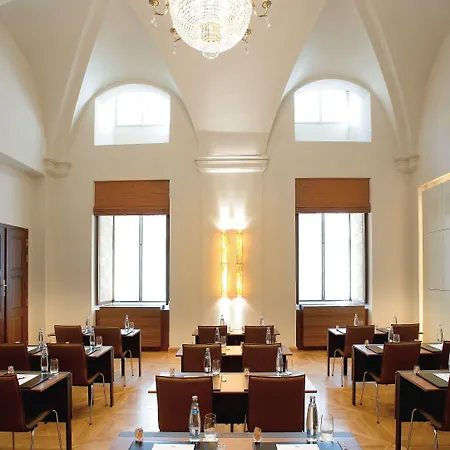 Mandarin Oriental, Hotel Praga